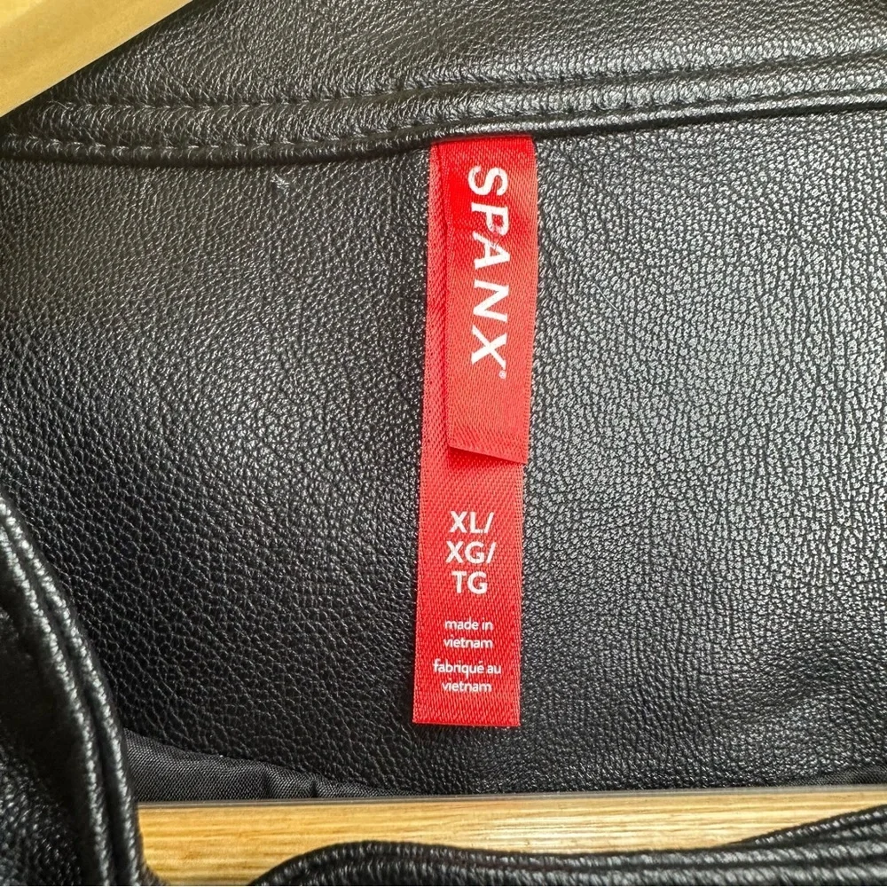 Spanx Leather-Like Black Moto Jacket. Size: XL. NWT. - Picture 10 of 10